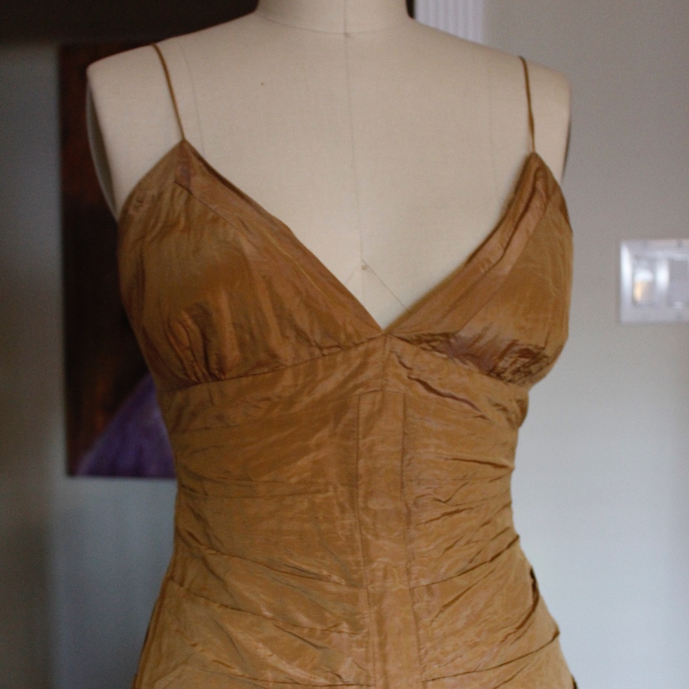 Nicole Miller | V-Neck Gown